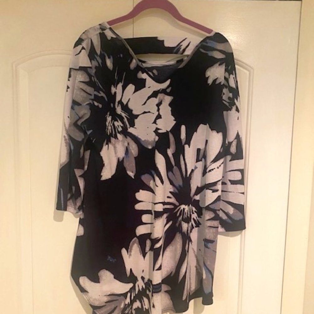 Clara Sun Woo Women's Lge Black, White Tunic Top pre-owned